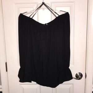 NWT Off the shoulder blouse